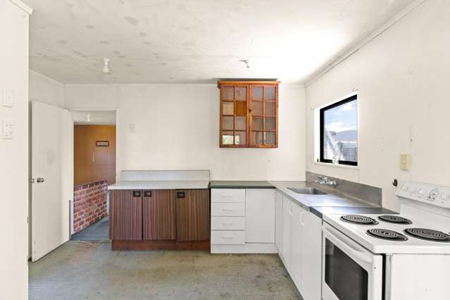 142 Main Road Makaraka_3