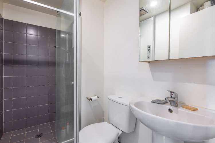 2d/32 Eden Crescent Auckland Central_10