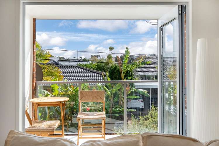 16/83 Lake Road Devonport_1