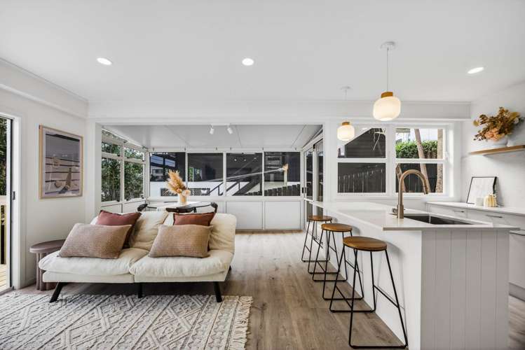 6 Kingsway Avenue Sandringham_16