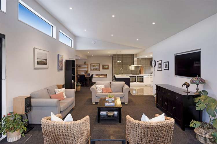 3 Karo Place Ilam_10