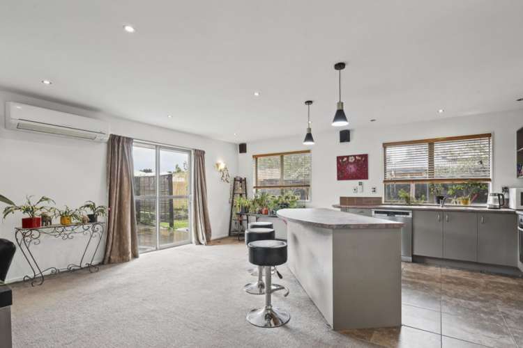 7 School Lane Kirwee_5
