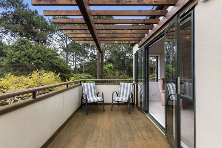 2/8 Tobago Place Sunnynook_15