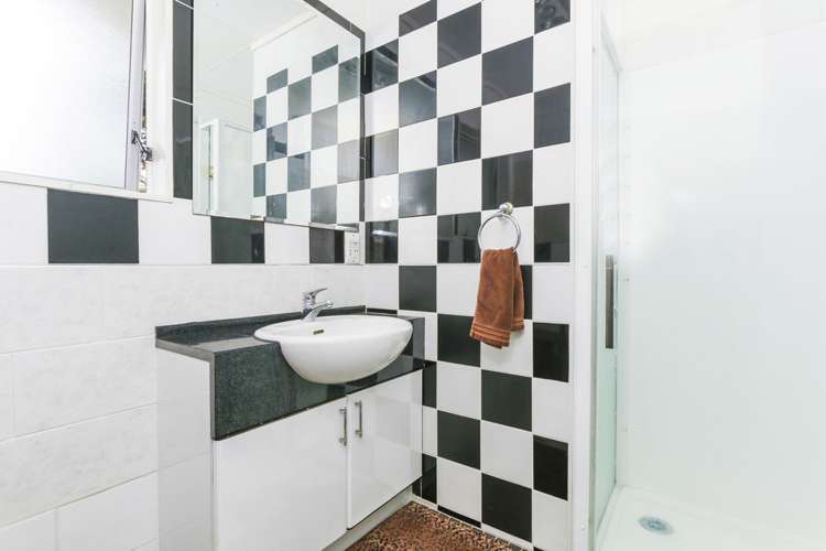 121 Kemp Road Massey_9