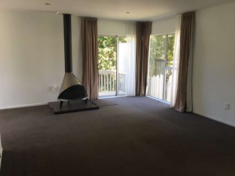 2/22 Spinella Drive Bayview_9