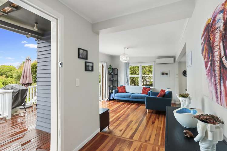 83 Mcleod Road Te Atatu South_3