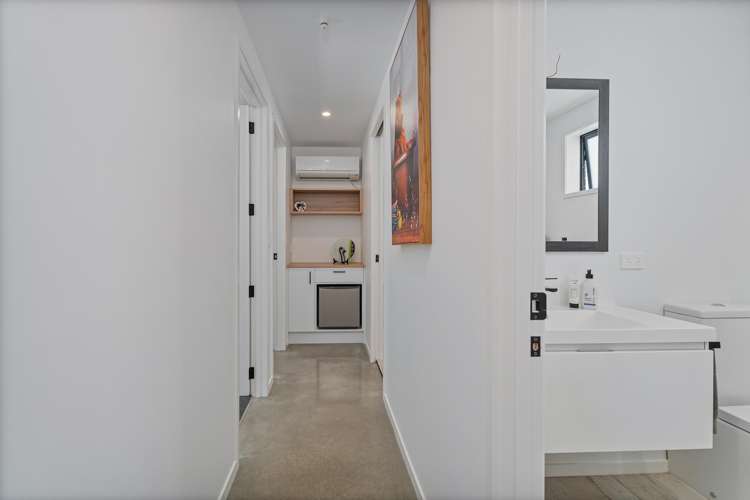 31 Longreach Drive Cooks Beach_18