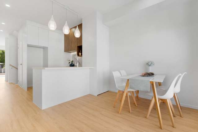 2/2 Flaunty Place West Harbour_4