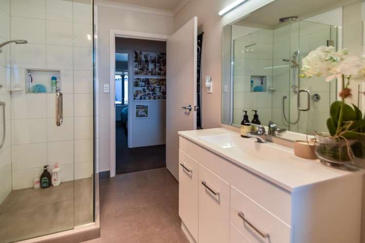 19 Simons Street Twizel_12