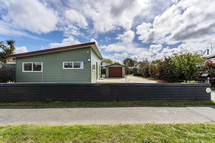 11 Lenton Street Aranui_12