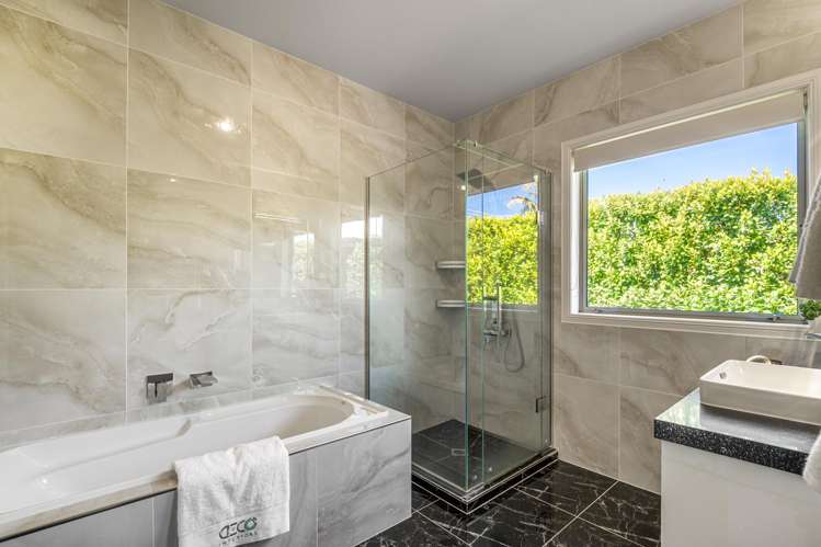 28 Clifton Road Whitford_26
