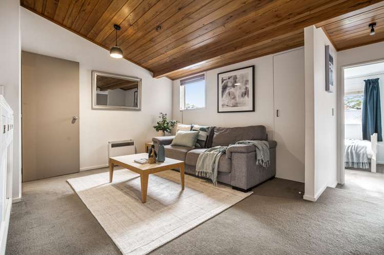 2/25a Pleasant Street Onehunga_21