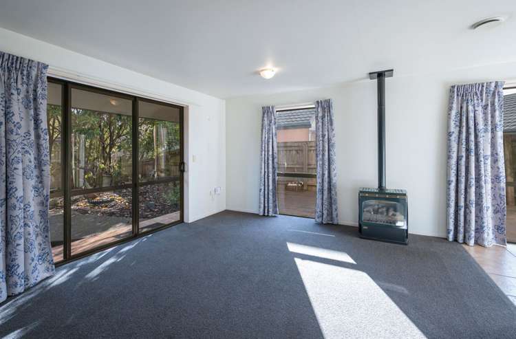 38 Maple Crescent Richmond_14