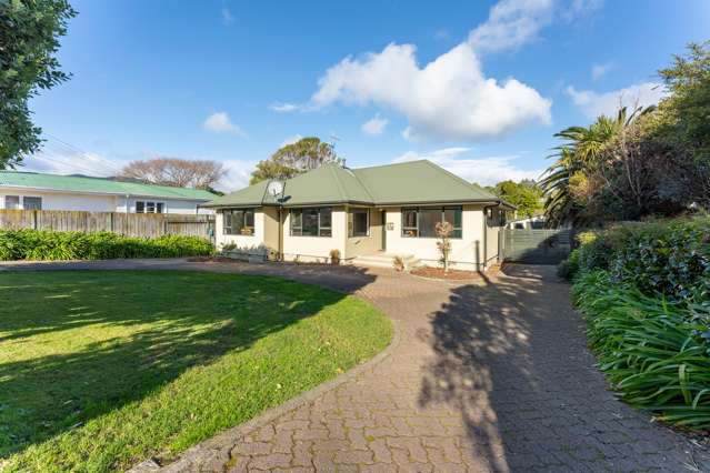 62 Raumati Road Raumati Beach_1