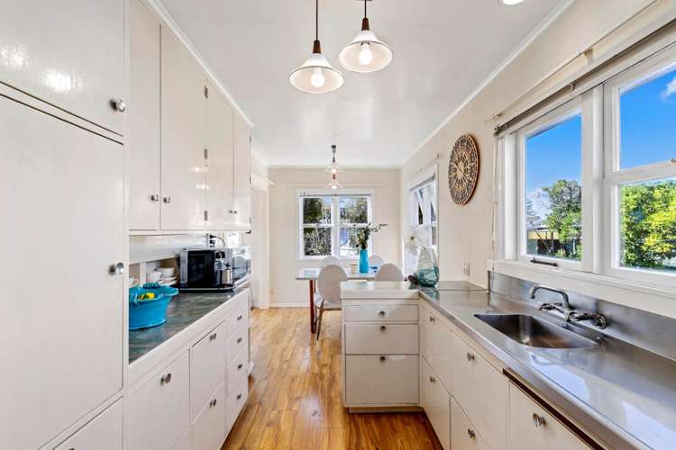 16 Merriefield Avenue Forrest Hill_8