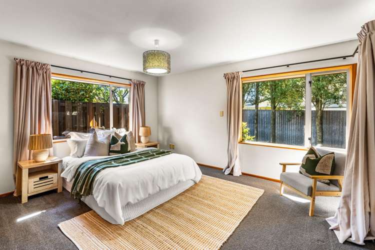 2/45B Trafford Street Harewood_12