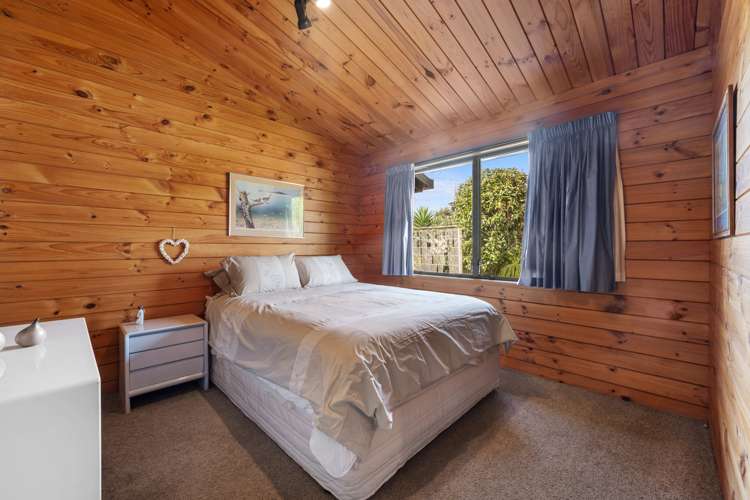 171 Gills Road Half Moon Bay_11