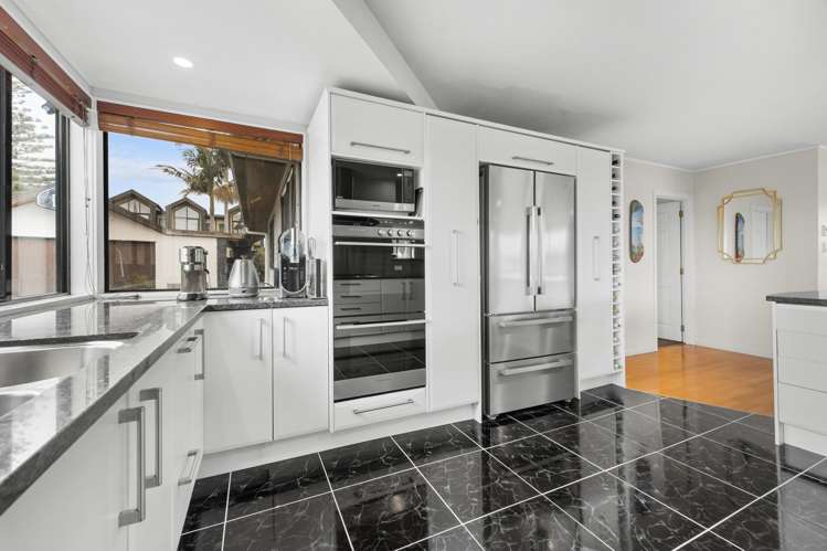 36 Dawnhaven Drive Te Atatu Peninsula_11