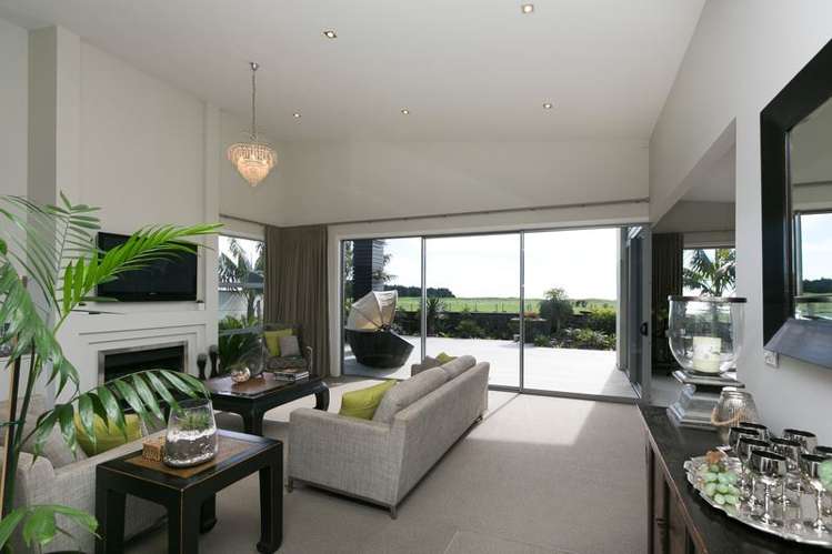 9c Dolphin Parade Bell Block_37