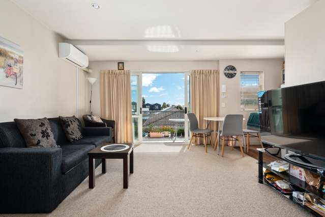 Easy-Care Furnished Apartment Living