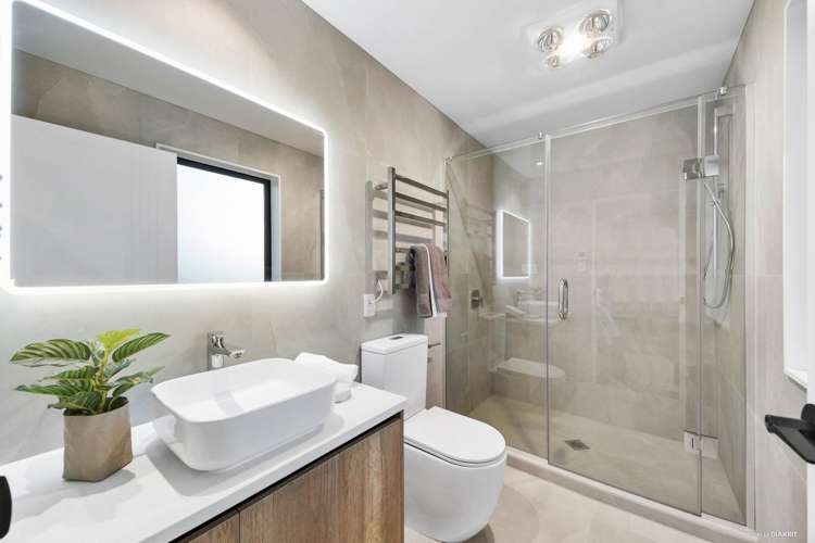 8 Teitei Rise Flat Bush_12