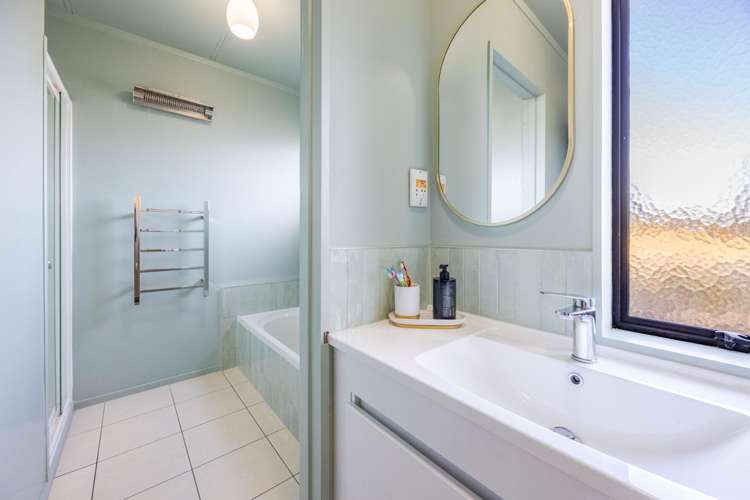 19 Leeds Place Tamatea_17