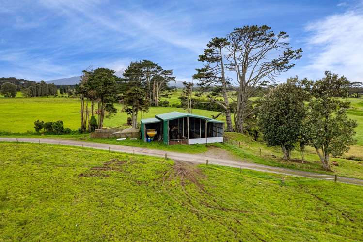 1055 Waiteika Road Opunake_17