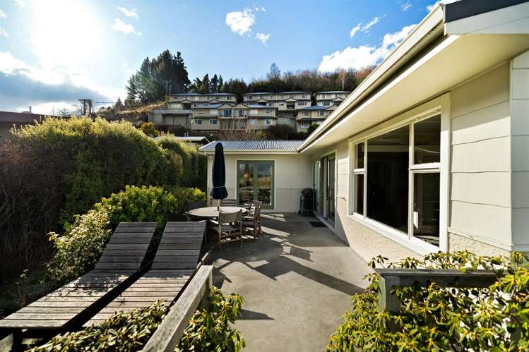 89 Hallenstein Street Queenstown_5