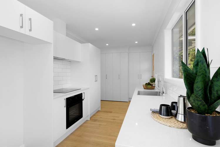 27 James Grove Stokes Valley_9