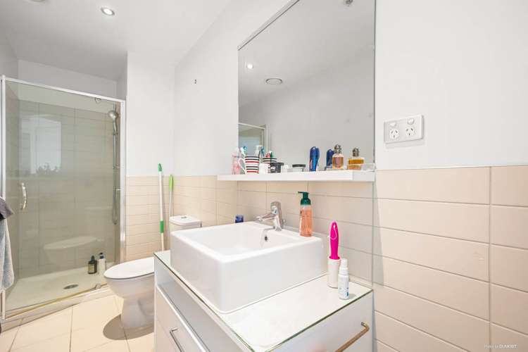 1407/30 Beach Road Auckland Central_8