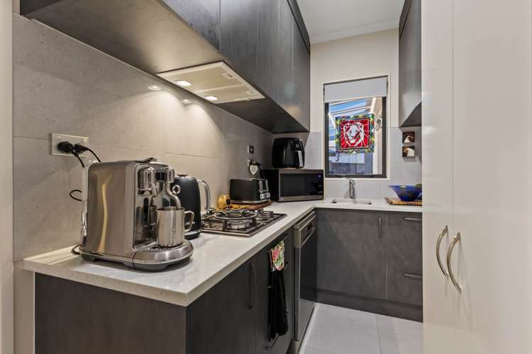 6 Koromeke Street Flat Bush_18