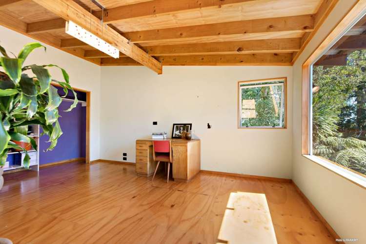 133 Scenic Drive Titirangi_11