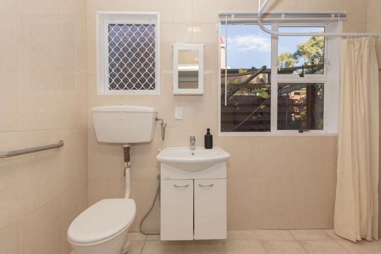 1 Guernsey Place Fitzherbert_19