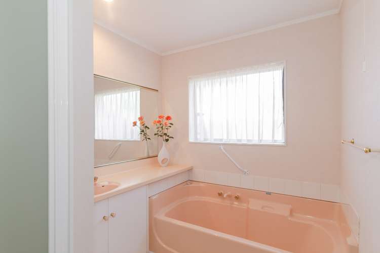 93 Hetley Crescent Taradale_10