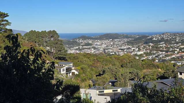 Charming 2BR Unit with Balcony!