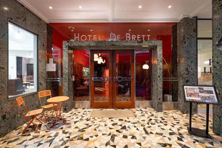 Shop 7/2-4 High Street City Centre_10