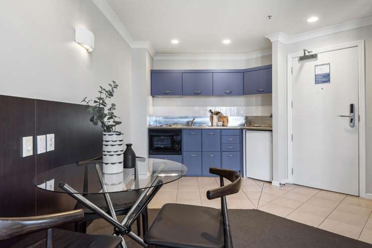 7l/100 Greys Avenue Auckland Central_5