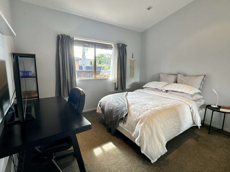 4/135 Parrs Cross Road Glen Eden_8