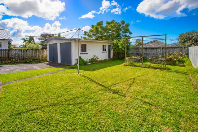 15 Huia Road Point Chevalier_2