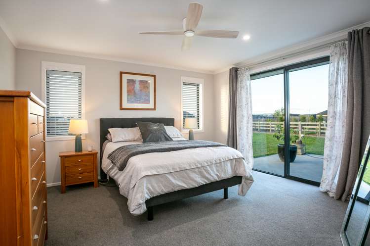 43 Seachange Drive Leamington_11