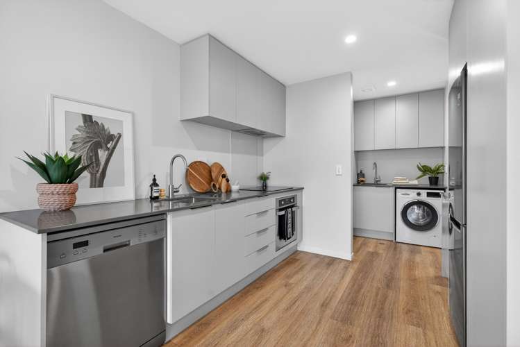 8/25 Bush Street Naenae_4