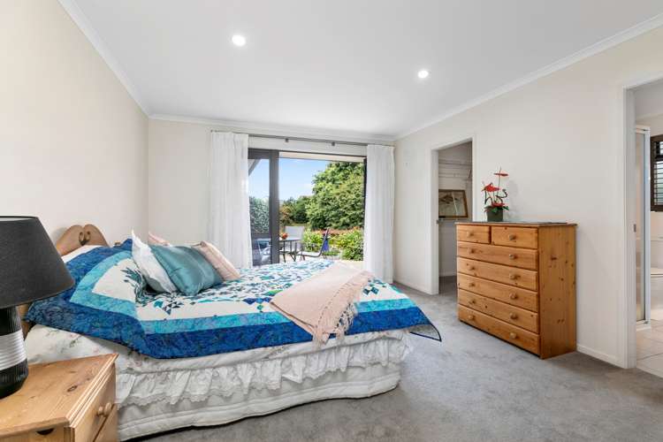 19 Horsley Grove Pyes Pa_9