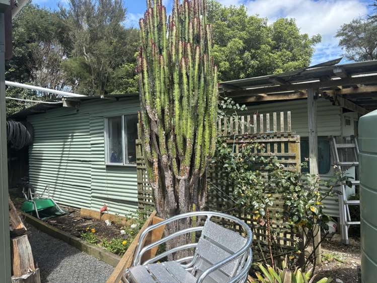 111 Harataua Road Port Albert_17
