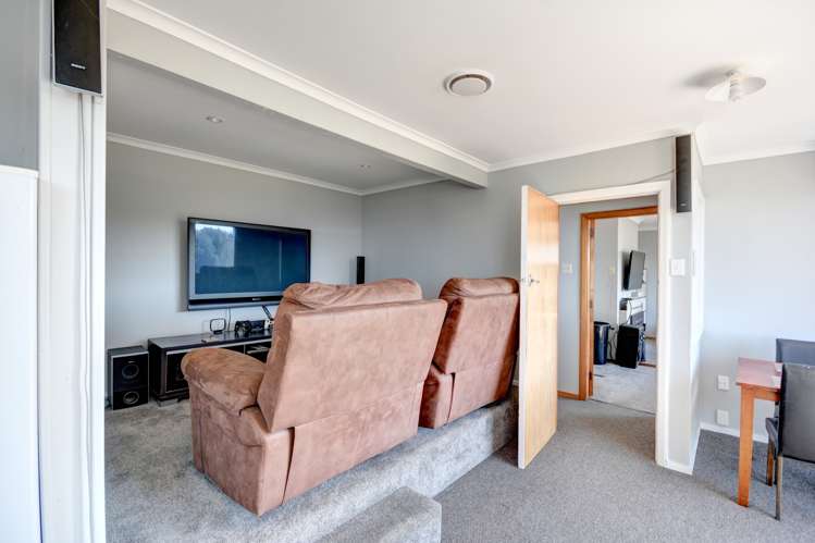 20 Columba Avenue Calton Hill_3