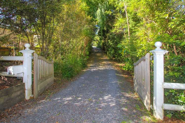 2a Chenery Road Red Beach_13