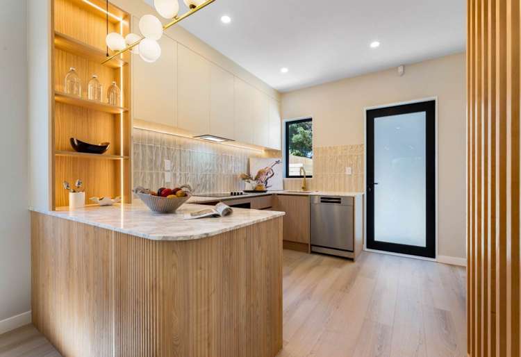 112C Beach Road Te Atatu Peninsula_1