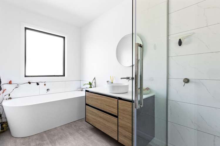 60 Pelorus Avenue Poraiti_20