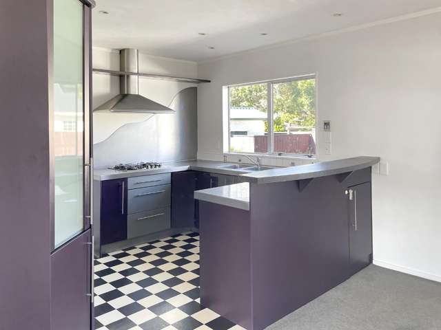 16 Malone Road 1371_2