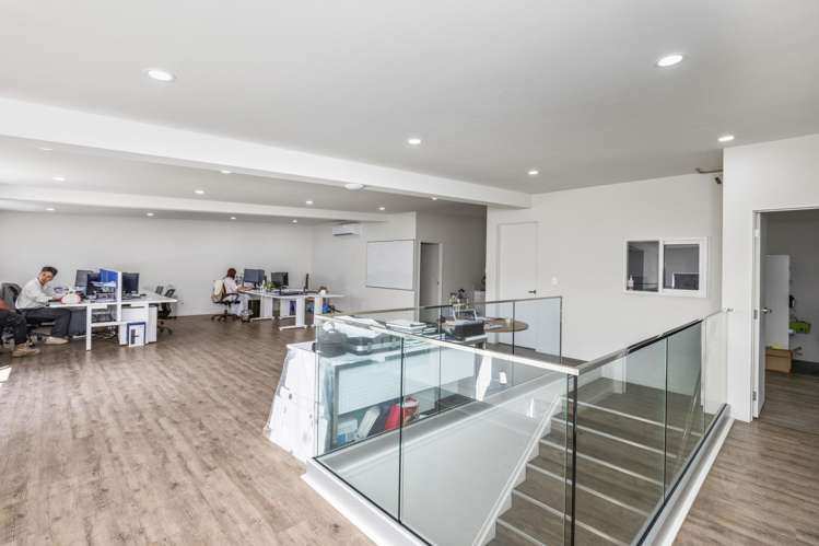 8 Riverbank Road and 7 Cunard Street New Lynn_2