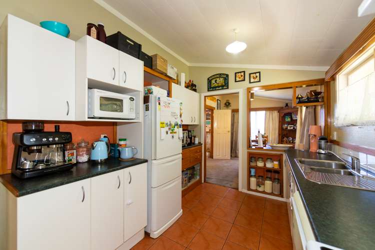 72 Avondale Road Taradale_5